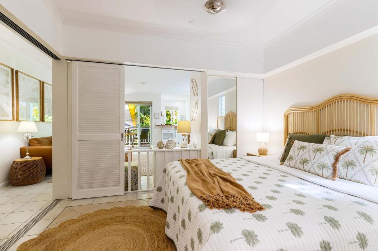 Oasis Luxe On Macrossan Street - Stylish Residence Port Douglas Buitenkant foto